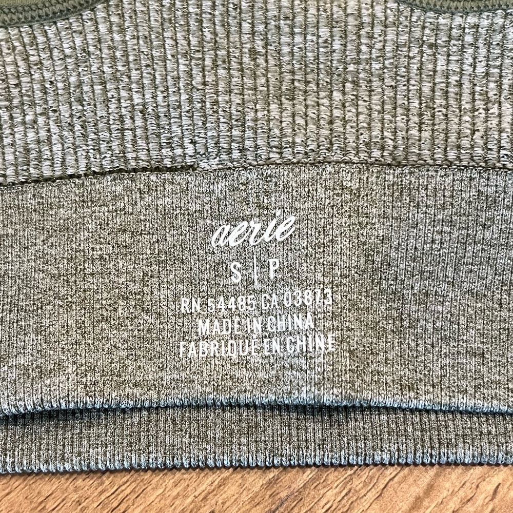 Aerie ribbed sports bra womens size small moss green with darker piping spandex - Picture 3 of 4